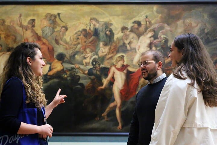 Louvre Private Tour – The Essentials and More with Expert Guide