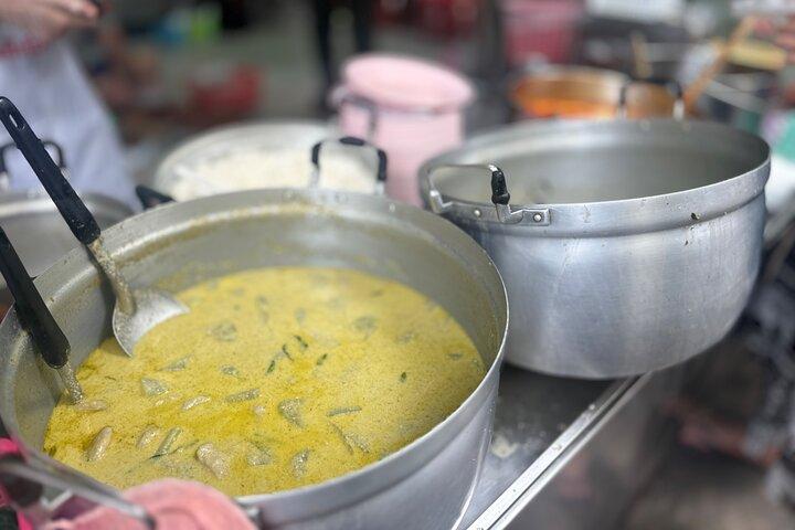 Bangkok Food tour +15 Authentic Thai Culinary Gems