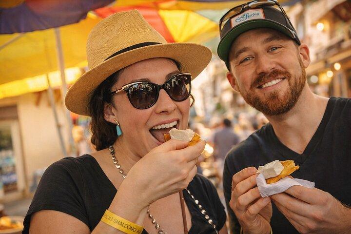 Private Half-Day Food Tour Visiting Best Viewpoints in Medellín!