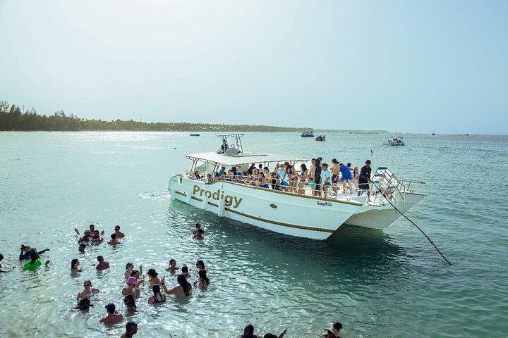 Punta Cana Hip Hop Party Boat: Gratis drikkevarer, Sandbar *Kun voksne