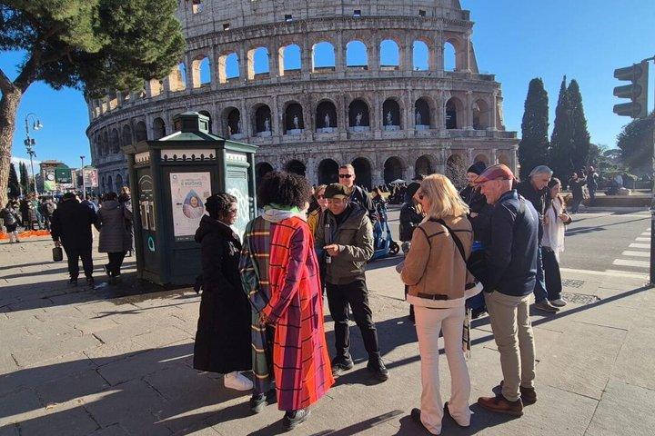 Tour guidato per piccoli gruppi del Colosseo, Foro Romano e Palatino