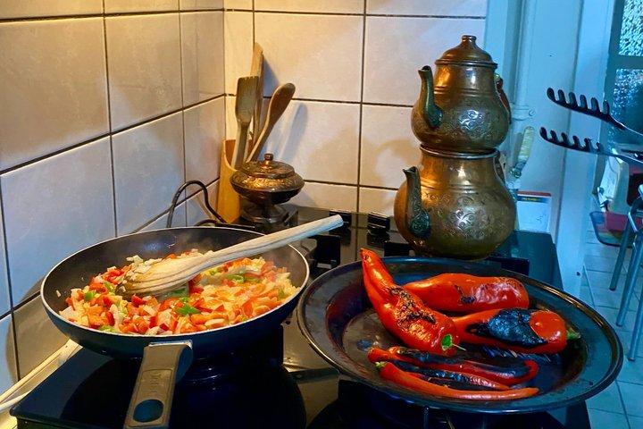 Authentiek Turks ontbijt met lokale zusters