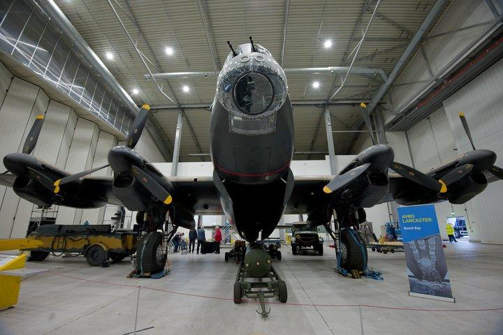 Duxford IWM Airfield WW2 Private Car Trip London Hotel Pickup