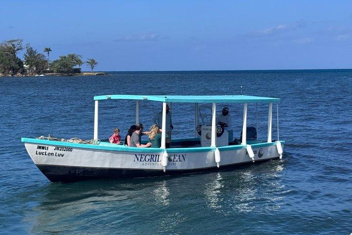 Snorkel og Cruise Glass Bottom Boat