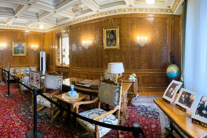 Visite guidée de Bucarest : Parlement, Ceausescu & Musée du Village