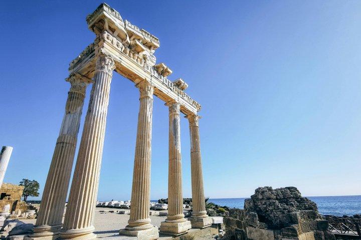 Perge, Aspendos, Side Ancient Cities und Wasserfall Tour