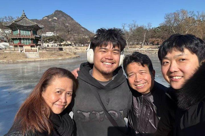 Seoul Private Experience with a Local: Flexible Highlights Tour
