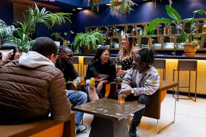 Explore Hidden bars and Speakeasies in Paris