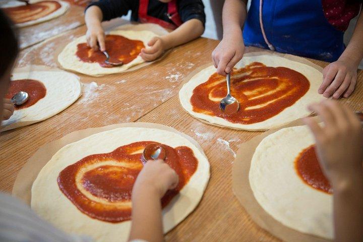 Rome Pizza Making Class for Families in Trastevere