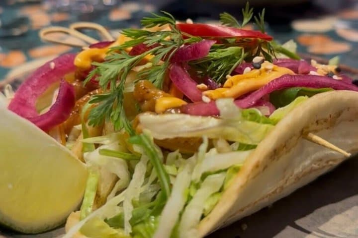 East Berlin & Berlin Wall Food Tour with Eating Europe