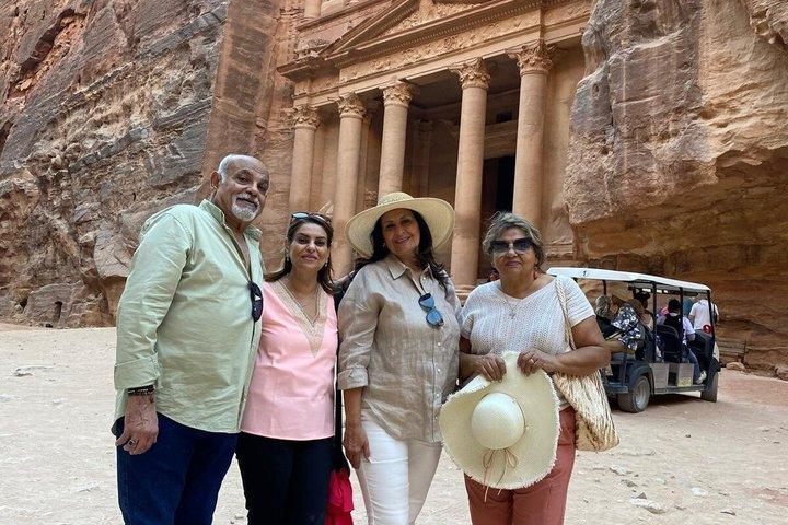 Petra e Wadi Rum Desert and Heritage Day Tour saindo de Amã