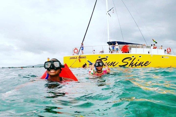 Negril Catamaran Party Cruise OCEAN EDEN BAY Resorts Adultes