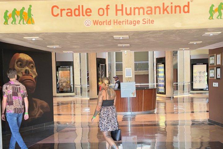 Cradle of Humankind, Cave och Maropeng halv dag från Johannesburg