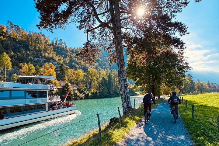 ディスカバーインターラーケンEバイクツアー-湖跡と絶景