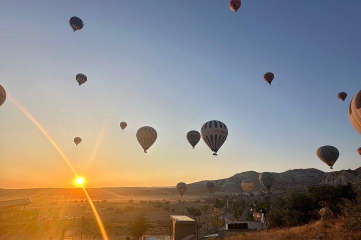Sunrise Hot Air Balloon Flyvning i Cappadocia med Hotel Pickup