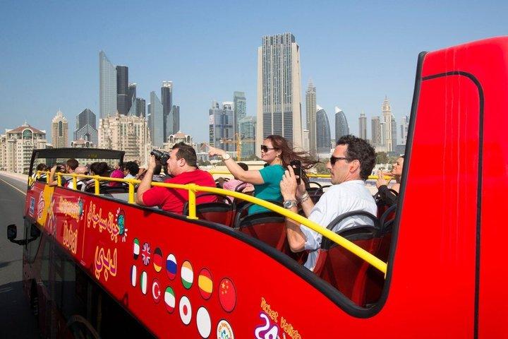 Tour in autobus Hop On Hop Off di Dubai, acquario e altro