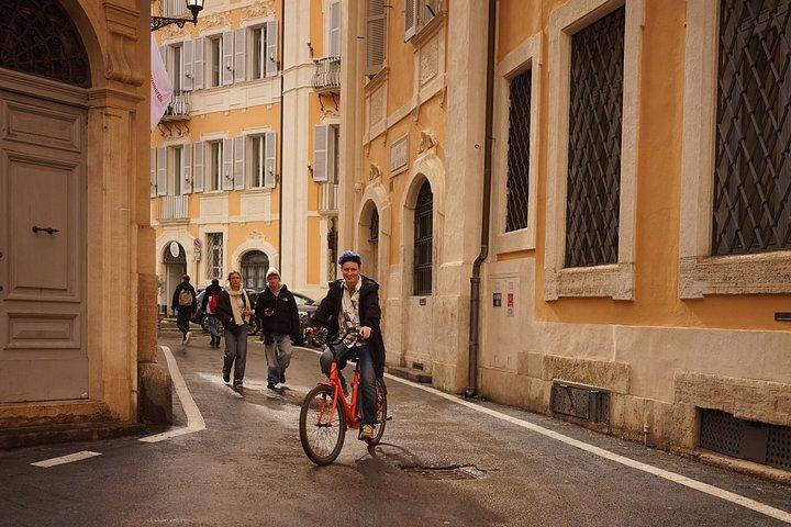 ローマとバチカンの自転車/E-バイクツアー