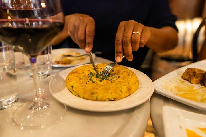 Barcelona Gothic Quarter VIP Tapas e Wine Tour