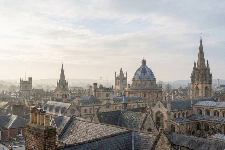 ロンドン発コッツウォルズ終日ツアーとオックスフォードプライベートツアー