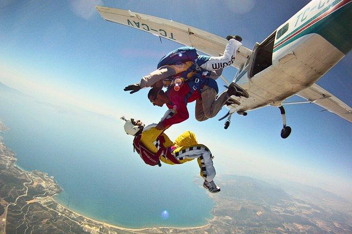 Kusadasi Private Ephesus Skydiving og Ancient City Tour