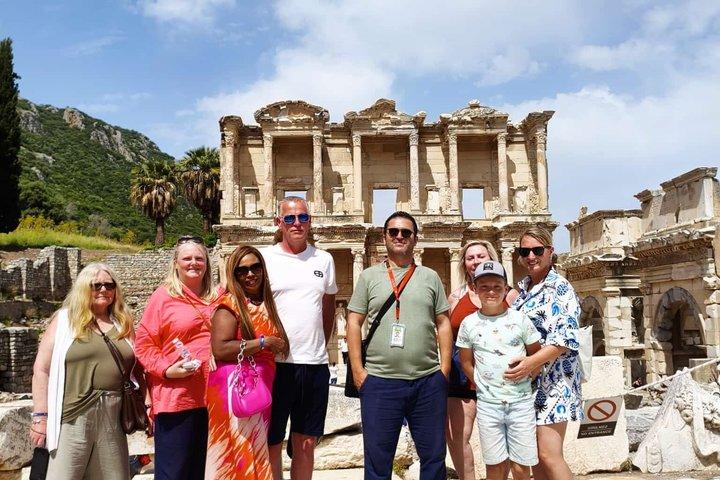 Kusadasi Private Ephesus Skydiving og Ancient City Tour