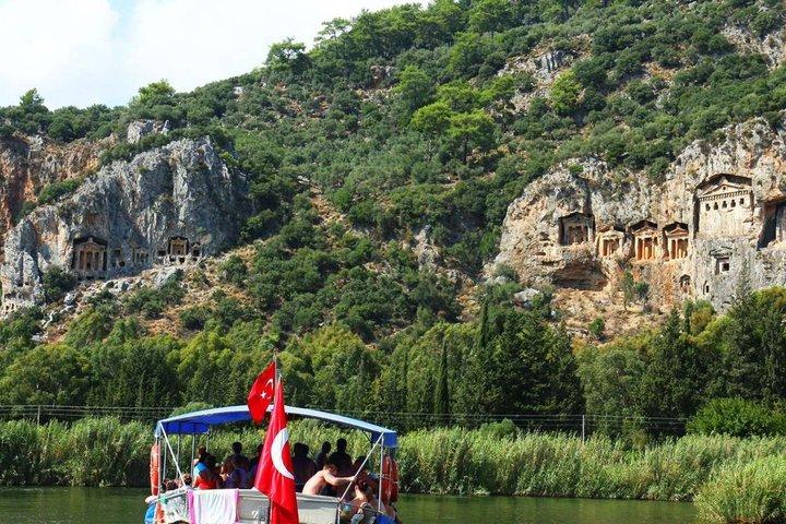 Bodrum: Dalyan Mud Baths, River & Turtle Beach Tour