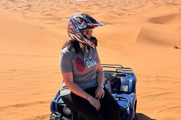 2 horas de Quad Desert Experience com Sandboarding