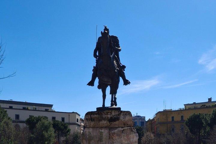 Tour a piedi di Tirana