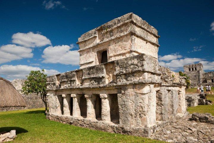 Privater Tagesausflug nach Tulum Ruinen und Cenote von Cancún