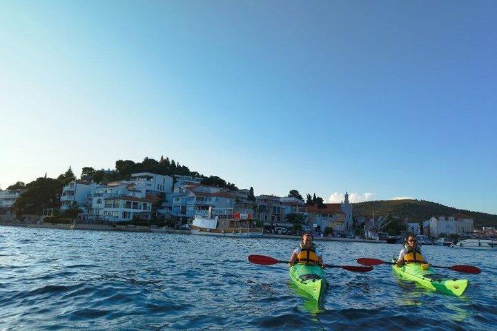 Kayak Island Hopping im Sibenik-Archipel