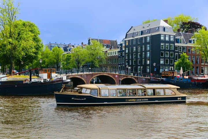 Amsterdam: Canal Cruise departure from the Anne Frank House
