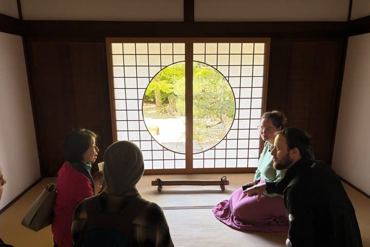 Kyoto Guided Walking Tour: Secret Zen Garden and Fushimi Inari