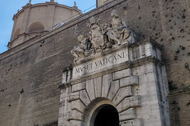 Vatican Museums and Sistine Chapel Skip The Line Priority Ticket
