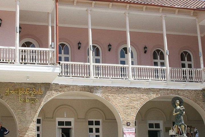 Kakheti Group Tour com degustação de vinhos e visita Sighnaghi