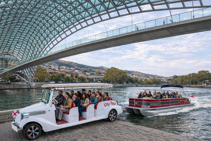 Tbilisi: Vintage buss stadsrundtur med vinprovning