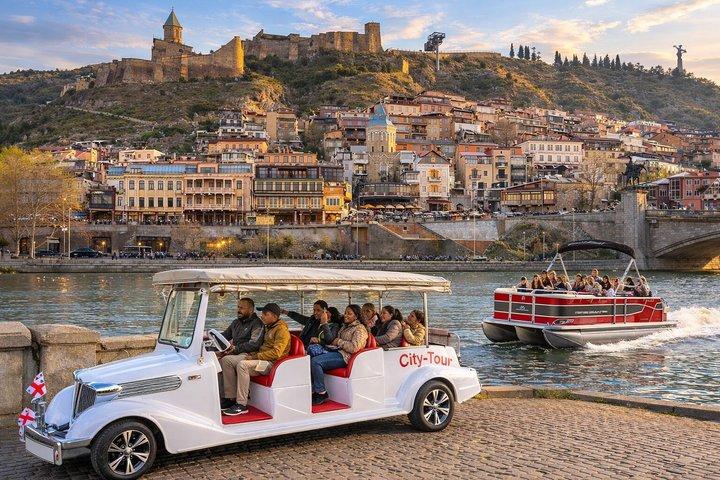 Tbilisi: Vintage buss stadsrundtur med vinprovning