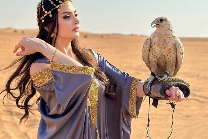 Dubai Desert Safari mit Grillabend Kamelritt & Shows