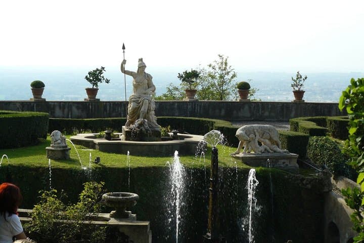 Private Tour: Tivoli Gardens and Countryside Experience from Rome