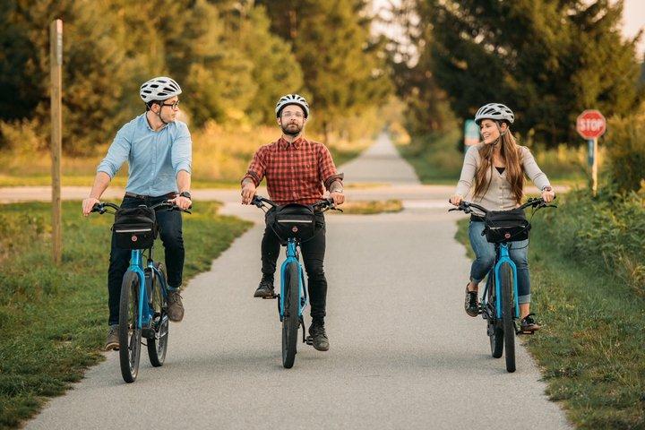 E Bike The Vines Winery バイクツアー