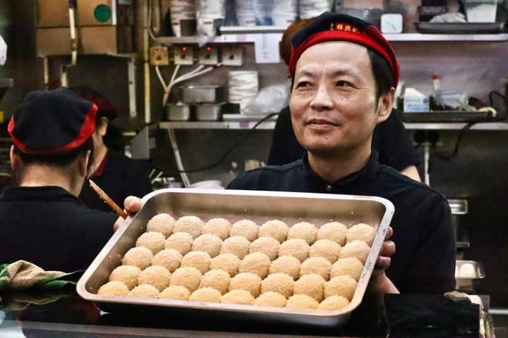 Hong Kong's Tin Hau Hidden Gems Food Tour with 7+ Local Tastings