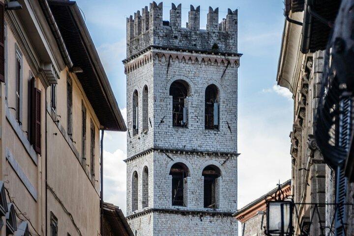 Pilger und Rebellen: Selbstgeführte Tour durch Assisi