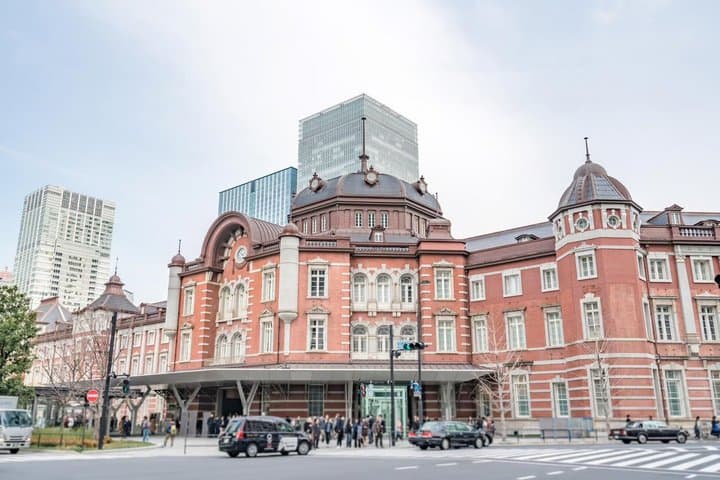 Tokyo: 1 Hour Imperial Palace Introduction from Tokyo Station