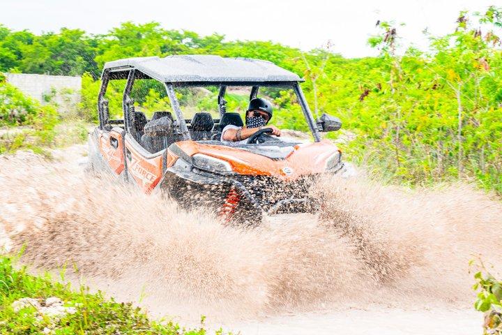 Punta Cana Jet Ski Adventure con zipline e parco acquatico gonfiabile