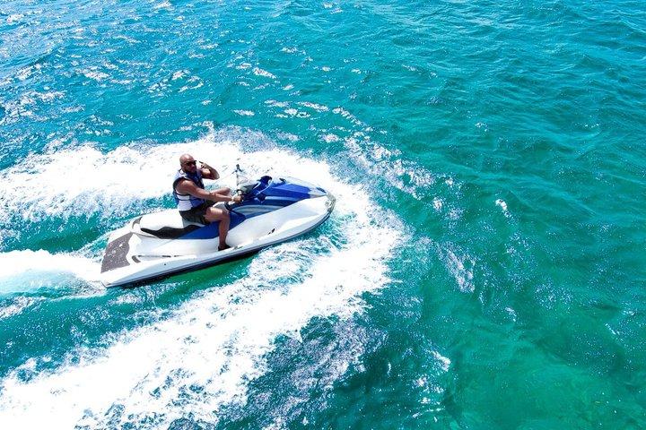 Jetski und/oder Parasailing mit optionalem Drohnenvideo, Montego Bay