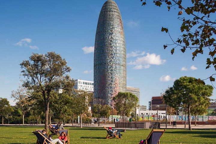 Ingang van het uitkijkpunt Torre Glories in Barcelona