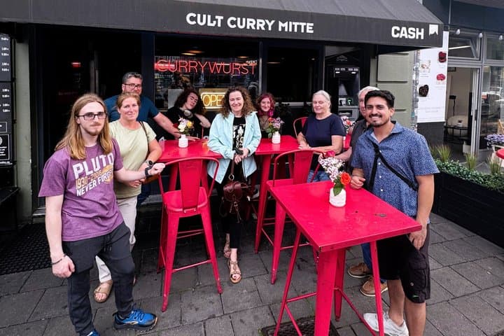 Food tasting tour in Berlin of HIDDEN GEMS (Small Groups)