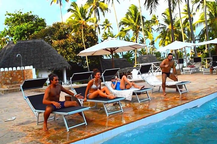 7 Days Romantic Kenya Honeymoon or Anniversary Safari Holiday