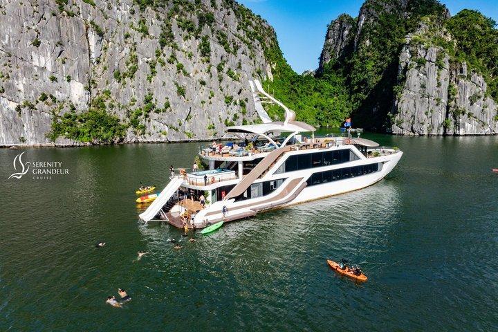 Serenity Grandeur Cruise von Hanoi