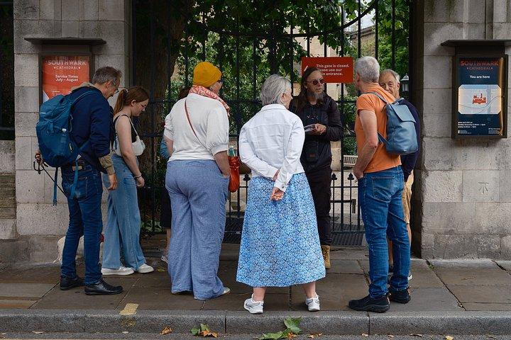 ロンドン橋ウォーキングツアー:不思議な路地、隠れた小道