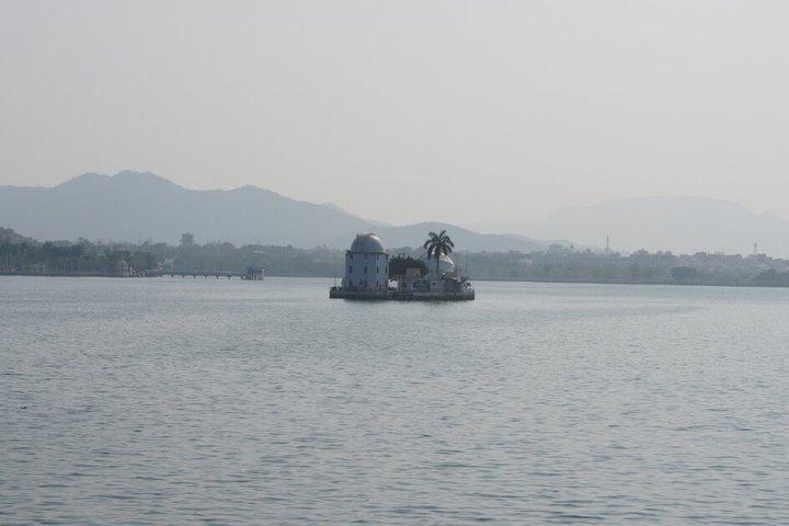 Blue Odyssey : Udaipur Seen & Aravalli Jeep Trail
